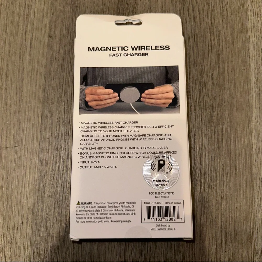 NIB Powerxcel Magnetic Wireless Fast Charger